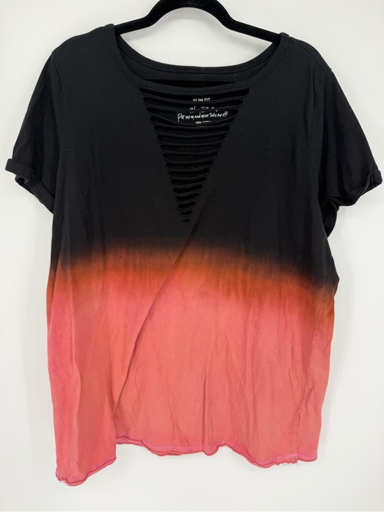 torrid Tops - Torrid Size 2 slim fit top